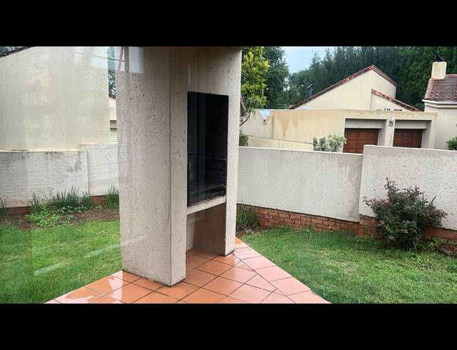 2 BEDROOM HOUSE FOR SALE IN FAERIE GLEN
